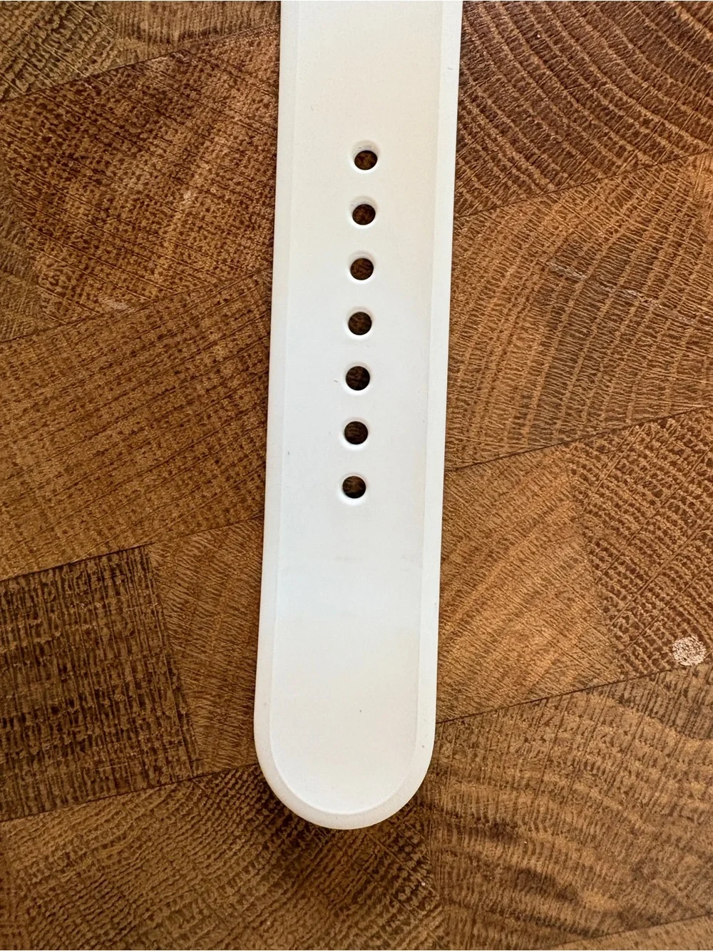 Apple Silicone Sport Band for Apple Watch in Starlight